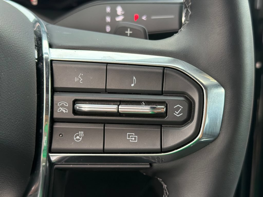 Used 2026 GMC Acadia Elevation FWD image 26