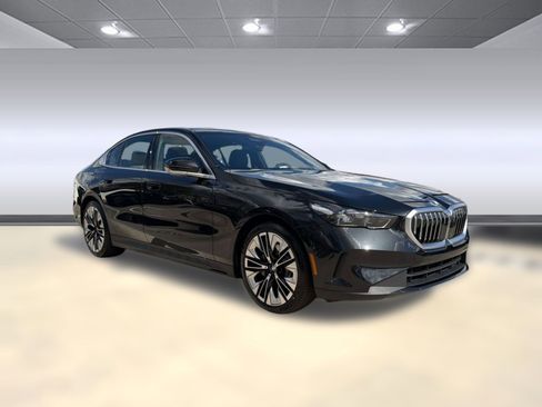 New 2026 BMW 530i image 7