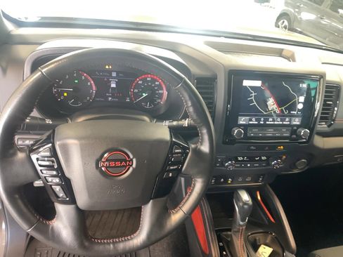 Used 2023 Nissan Frontier PRO-4X w/ Pro Convenience Package AWD/4WD image 11