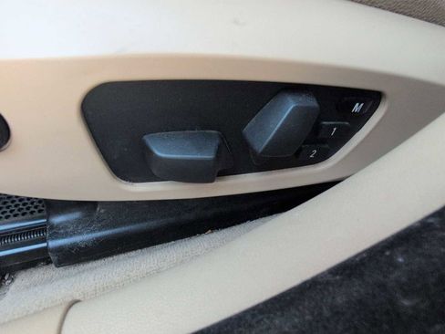 Used 2010 BMW 328i xDrive Sedan AWD/4WD image 17