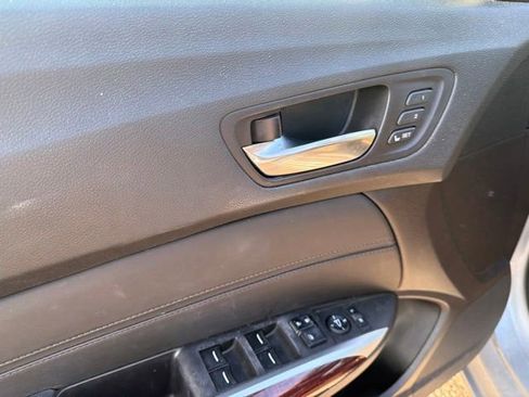 Used 2017 Acura TLX FWD image 14