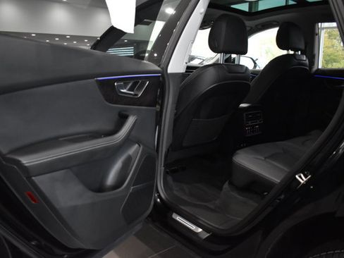 Used 2023 Audi Q8 Premium Plus w/ Premium Plus Package image 35