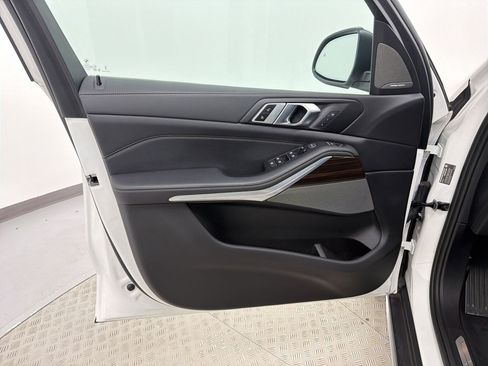 Certified 2024 BMW X5 sDrive40i w/ Premium Package RWD image 20