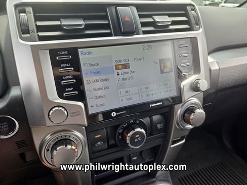 Used 2022 Toyota 4Runner TRD Sport AWD/4WD image 21