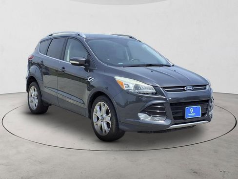 Used 2015 Ford Escape Titanium w/ Equipment Group 301A AWD/4WD image 4