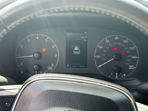 Used 2024 Toyota Corolla Cross LE FWD image 12