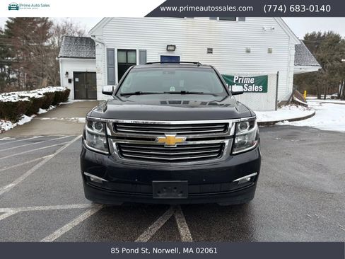 Used 2015 Chevrolet Suburban LTZ image 2