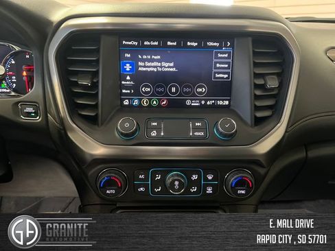 Used 2022 GMC Acadia AT4 w/ Technology Package AWD/4WD image 19