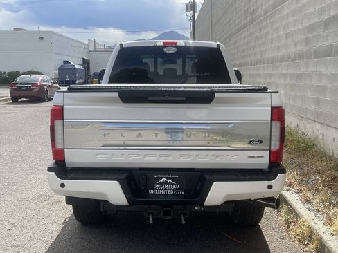 Used 2017 Ford F250 Platinum AWD/4WD image 4