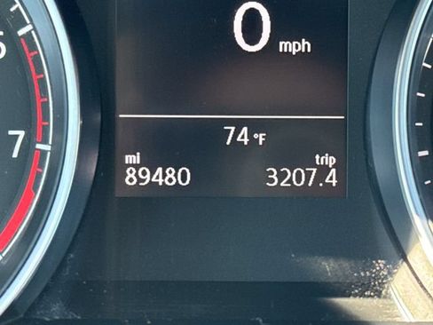 Used 2016 Volkswagen Golf S FWD image 16