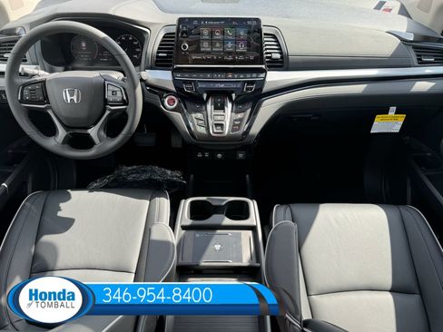 New 2026 Honda Odyssey Touring image 14