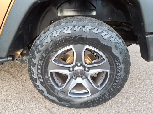 Used 2015 Jeep Wrangler Unlimited Sport AWD/4WD image 8