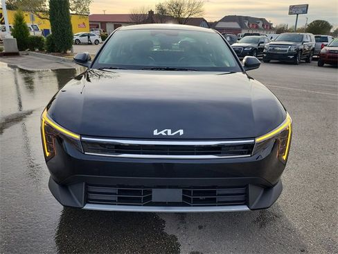 New 2025 Kia K4 EX image 8