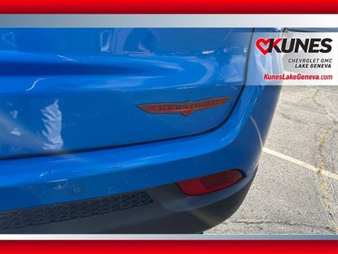 Used 2023 Jeep Compass Trailhawk image 9