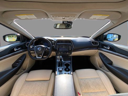 Used 2018 Nissan Maxima Platinum FWD image 21