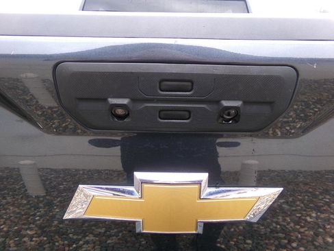 Used 2021 Chevrolet Silverado 1500 LT w/ Max Trailering Package AWD/4WD image 12