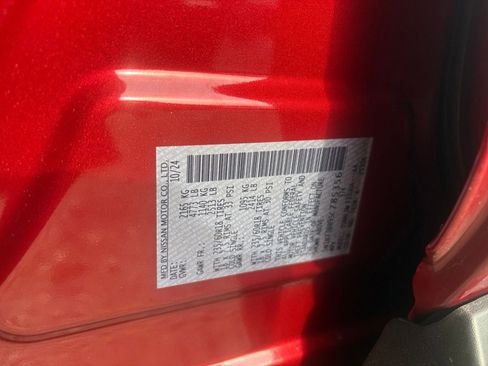 Used 2025 Nissan Rogue SV image 25