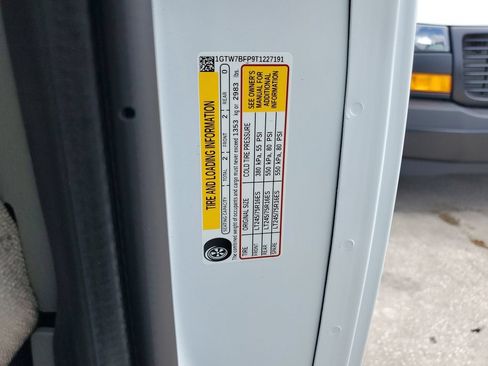 New 2026 GMC Savana 2500 Extended RWD image 28