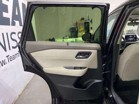 Certified 2023 Nissan Rogue SV w/ SV Premium B Package AWD/4WD image 23
