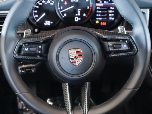 Used 2025 Porsche Macan GTS image 16