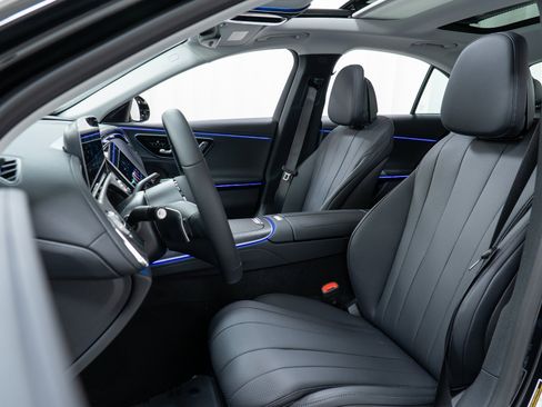 New 2026 Mercedes-Benz E 350 4MATIC Sedan image 13