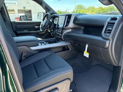 New 2026 RAM 1500 Express AWD/4WD image 14