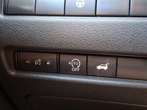 Certified 2023 Nissan Rogue SV w/ SV Premium B Package AWD/4WD image 26
