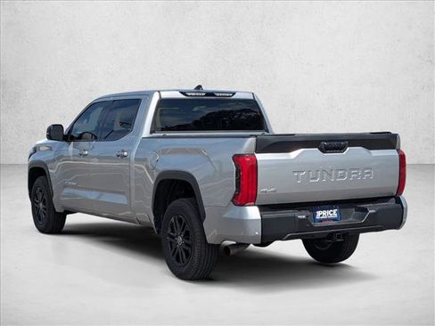 Used 2023 Toyota Tundra SR5 w/ SR5 Premium Package AWD/4WD image 8