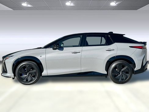 New 2026 Lexus RZ 450e RZ 550e image 2