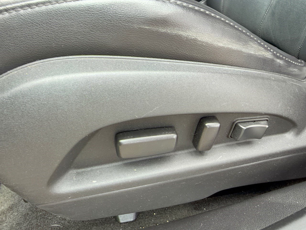 Used 2012 Chevrolet Equinox LT FWD image 16