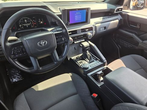 Used 2025 Toyota Tacoma SR image 7