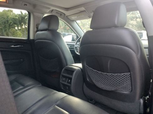 Used 2014 Cadillac SRX Luxury w/ Driver Awareness Package image 22