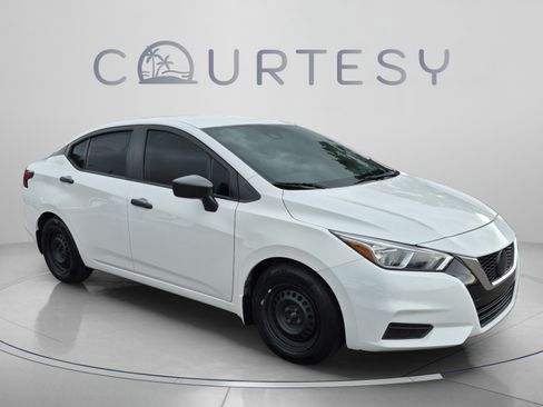 Used 2020 Nissan Versa S FWD image 9