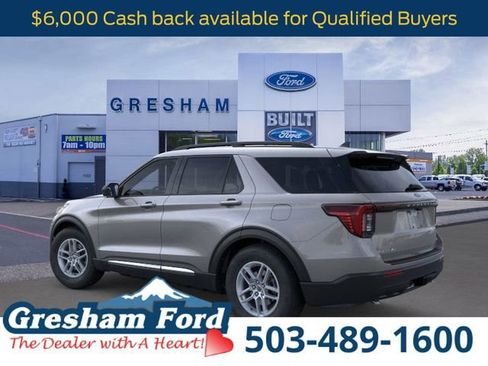 New 2025 Ford Explorer Active image 4