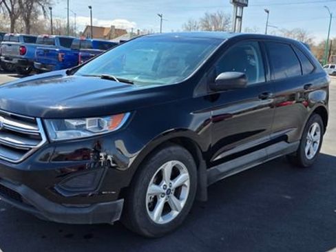 Used 2018 Ford Edge SE image 3