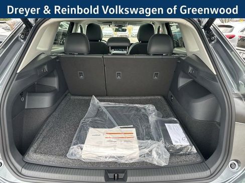 New 2026 Volkswagen Tiguan SE image 30