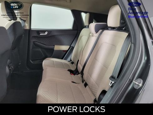 Certified 2020 Ford Escape SE image 15