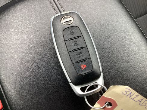 Used 2024 Nissan Sentra SV FWD image 32