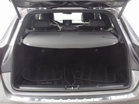 Used 2018 Mercedes-Benz GLA 250 4MATIC image 33