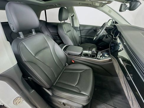 Used 2023 Audi Q8 Prestige w/ Prestige Package AWD/4WD image 45