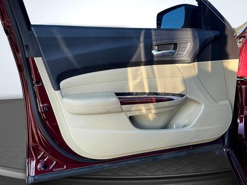 Used 2015 Acura TLX image 22