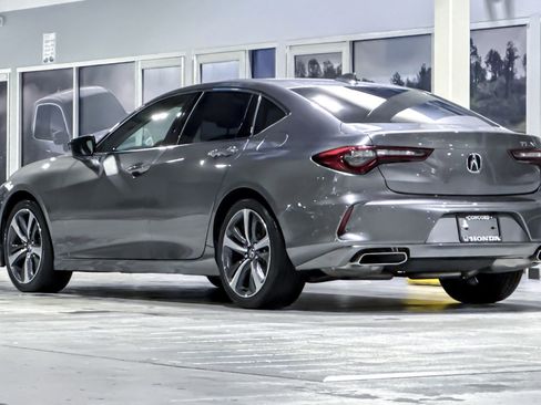 Used 2025 Acura TLX w/ Technology Package image 3