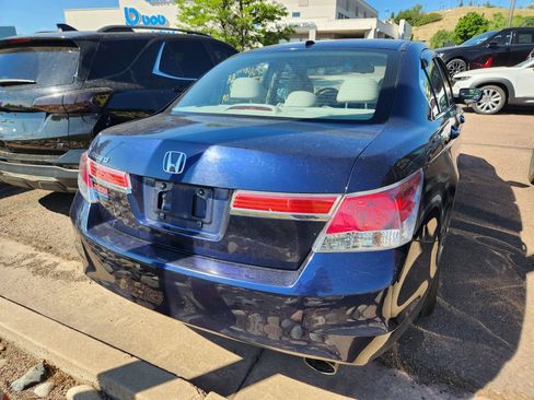 Used 2011 Honda Accord EX-L image 9