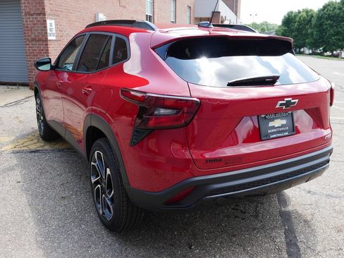 New 2026 Chevrolet Trax RS FWD image 5