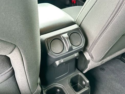 Used 2022 Jeep Wrangler Unlimited Sport S image 23
