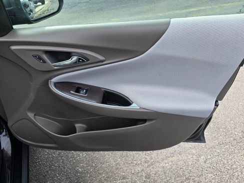 Used 2018 Chevrolet Malibu LS image 29