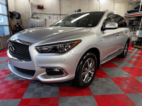 Used 2020 INFINITI QX60 Luxe w/ Essential Package image 28