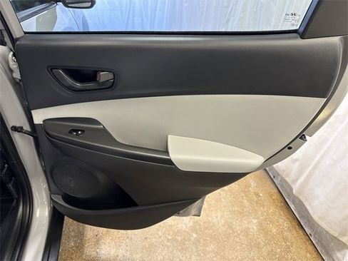 Used 2023 Hyundai Kona SEL image 24