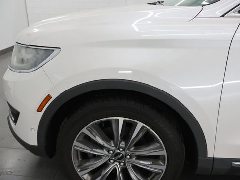 Used 2016 Lincoln MKX Reserve w/ Technology Package AWD/4WD image 36