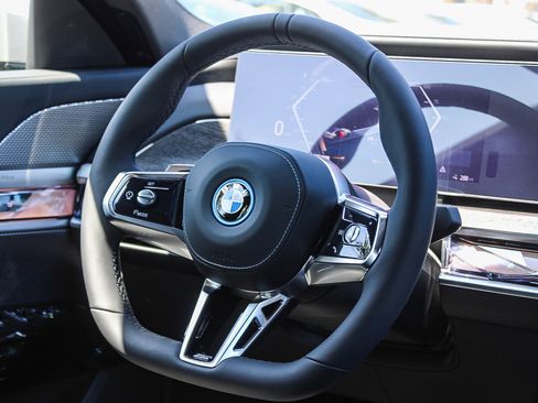 New 2026 BMW i7 eDrive50 w/ M Sport Package RWD image 13